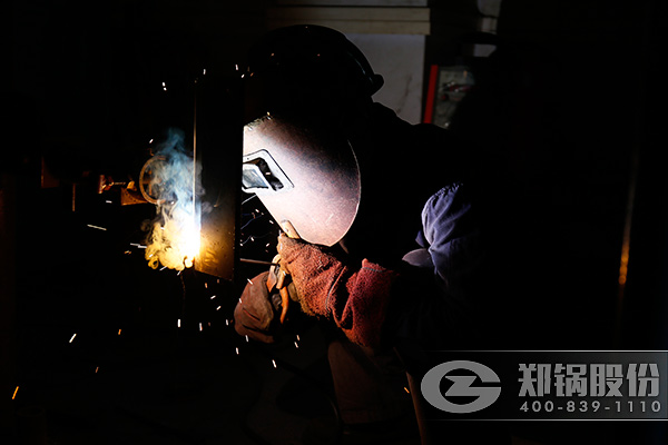 德赢VWIN铆工焊工交锋竞赛