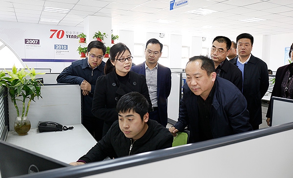 河北省工信厅厅长龚晓峰一行莅临德赢VWIN股份考察指导事情